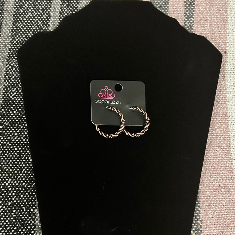 Plainly Panama Copper Hoop Earrings 🤎
